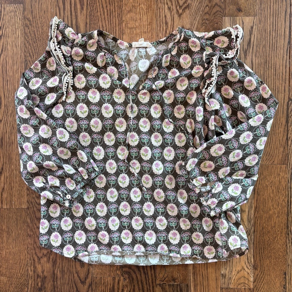 entro Floral Boho Blouse Medium Ruffle Shoulder Long Sleeve Top